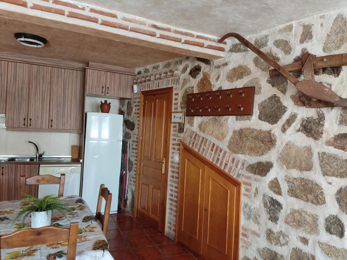 Casa Rural El Pajar Navaluenga Exteriör bild